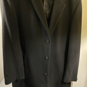 Kenneth Cole New York 48L black over coat